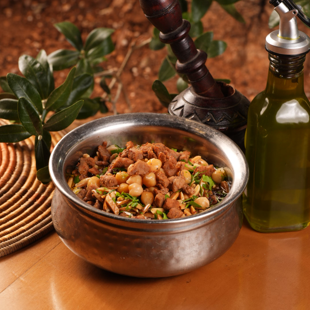 Fatteh with beef and nuts
